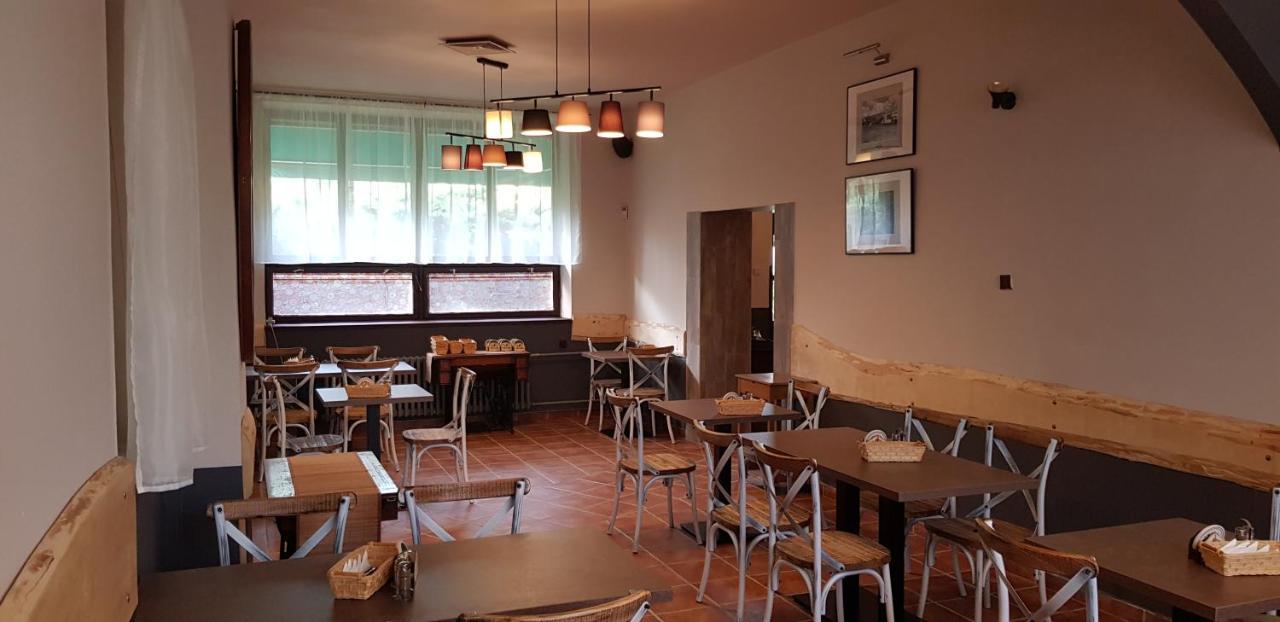 Pension & Restaurace Na Rychte Прага Екстериор снимка